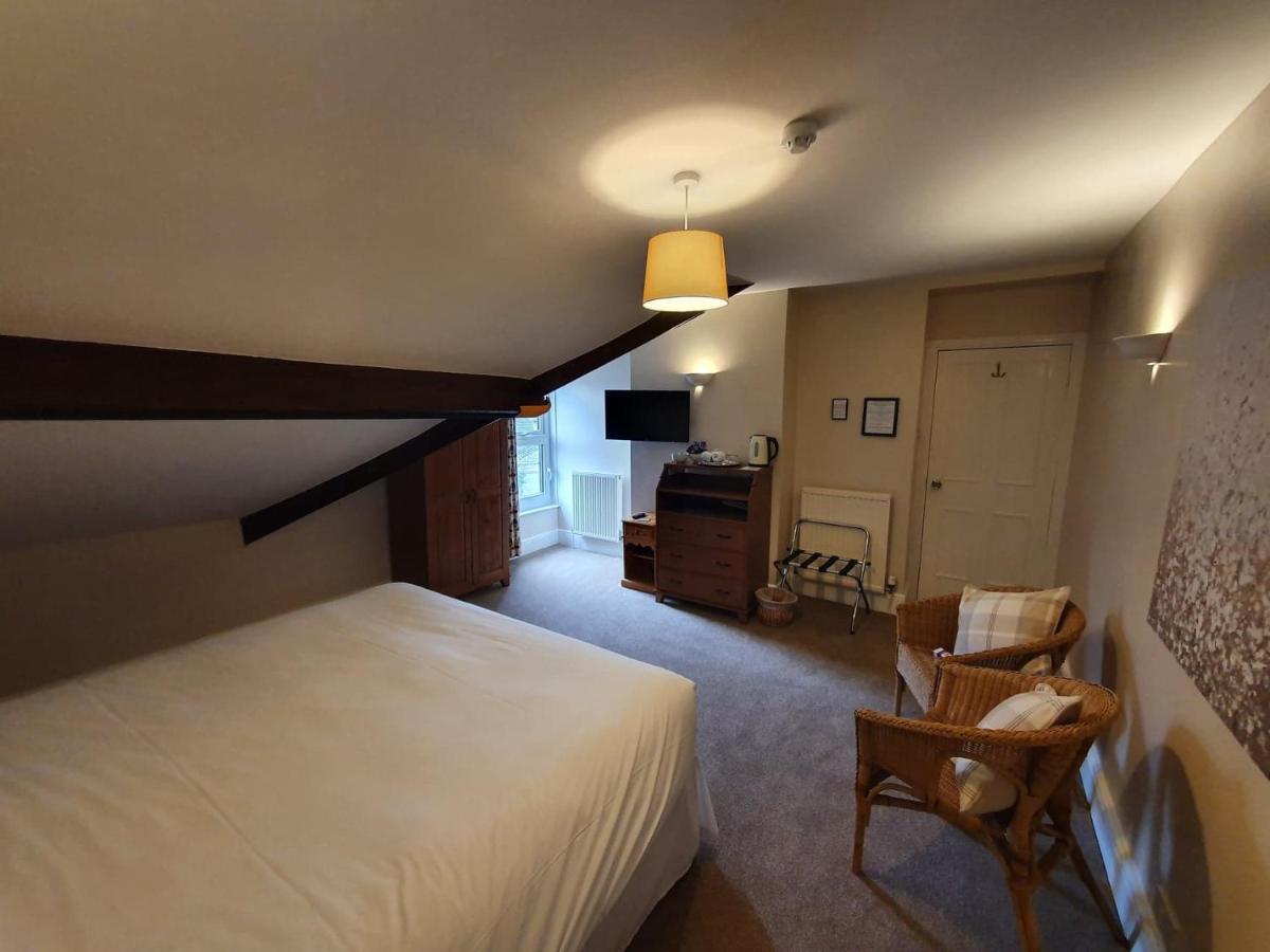 קאסלטון Swiss House B&B מראה חיצוני תמונה