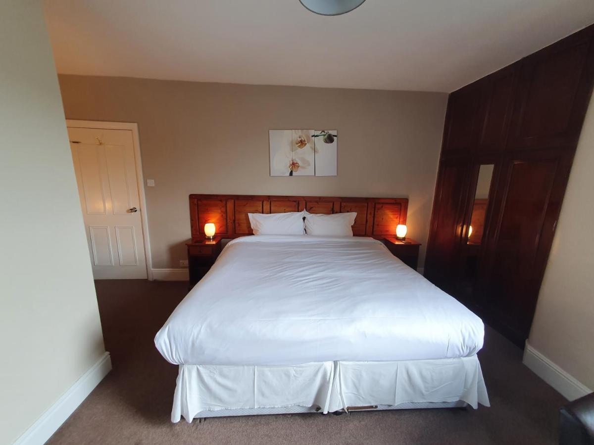 קאסלטון Swiss House B&B מראה חיצוני תמונה