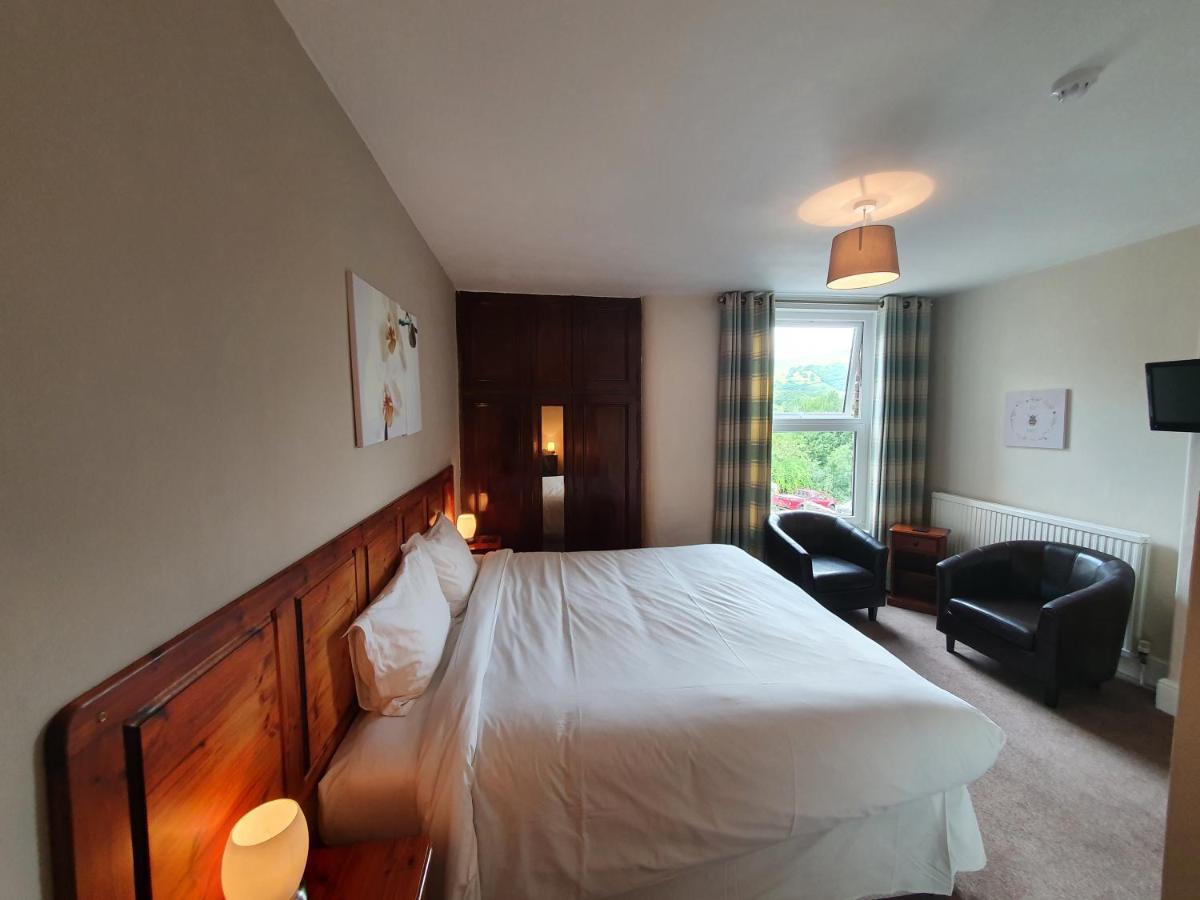 קאסלטון Swiss House B&B מראה חיצוני תמונה
